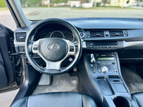 2011 Lexus CT 200h Premium
