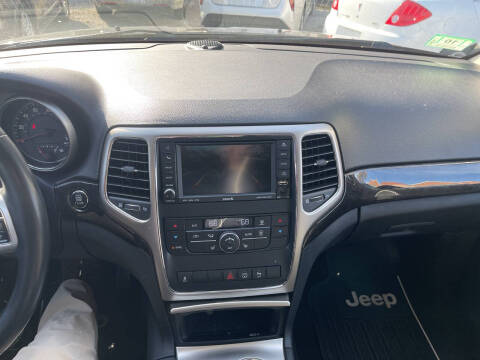 2011 Jeep Grand Cherokee Laredo