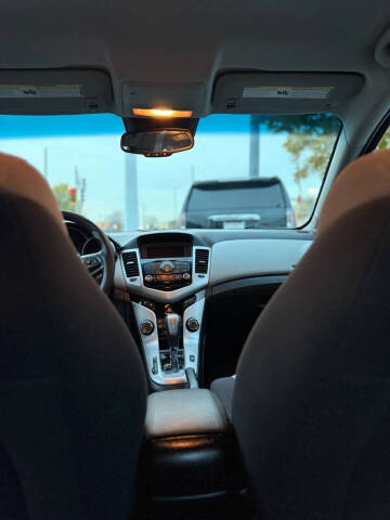 2013 Chevrolet Cruze LS Auto