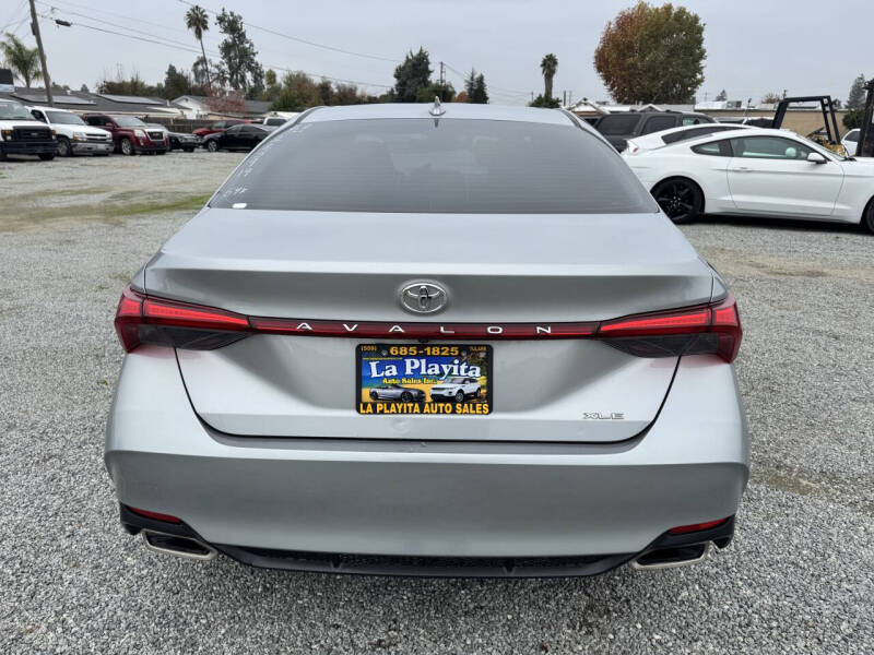 2019 Toyota Avalon XLE