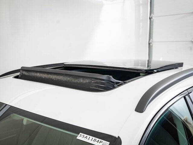 2022 Audi e-tron quattro Premium