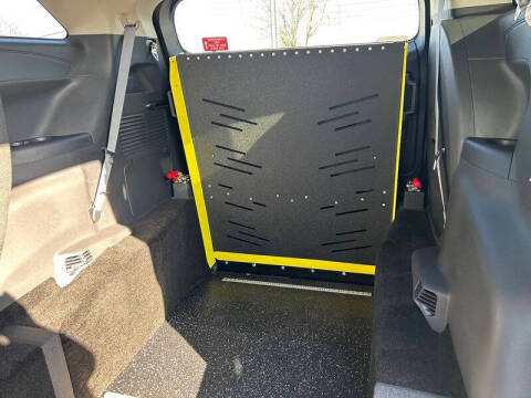 2025 Toyota Sienna LE 8-Passenger