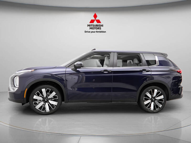 2026 Mitsubishi Outlander SE