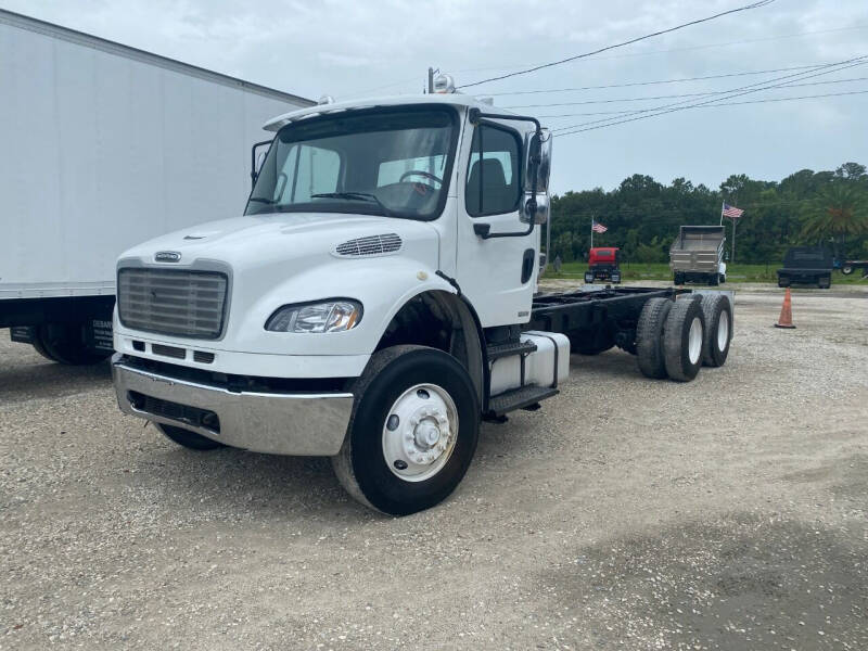 2009 Freightliner M2 106V