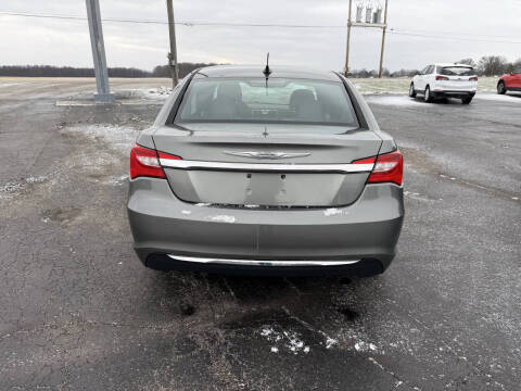 2013 Chrysler 200 LX