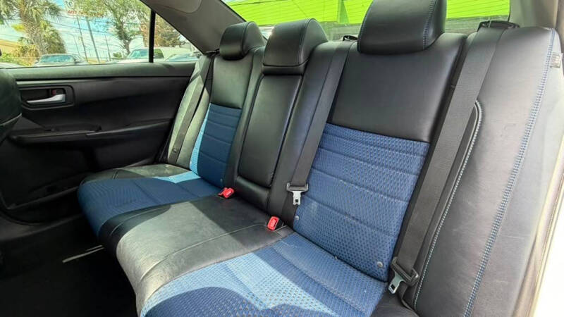 2016 Toyota Camry Special Edition