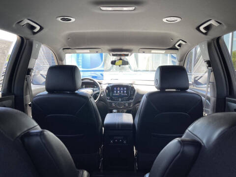 2023 Chevrolet Traverse LT Leather