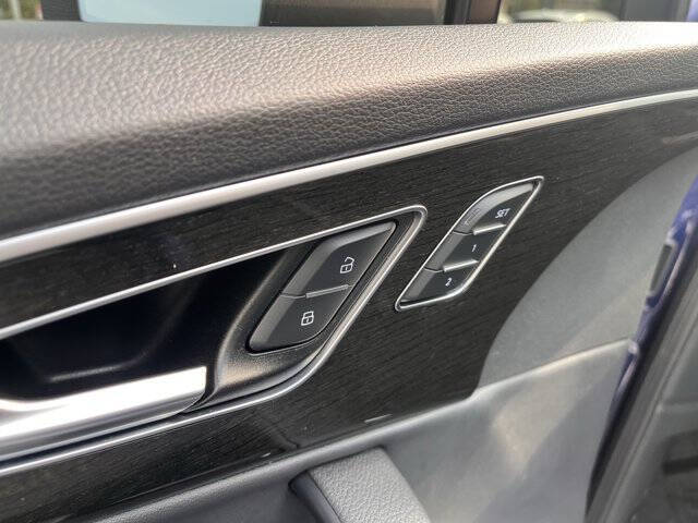 2022 Audi Q7 quattro Premium Plus 55 TFSI