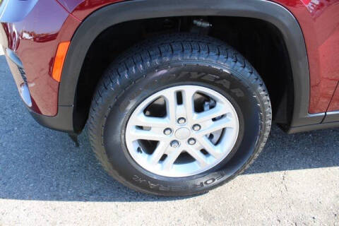 2022 Jeep Grand Cherokee Laredo