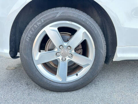 2012 Audi Q5 3.2 quattro Premium Plus