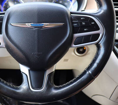 2021 Chrysler Voyager LX