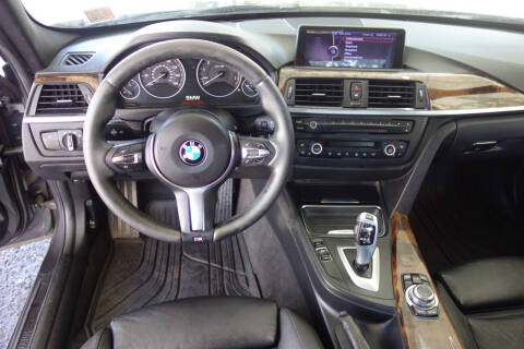 2013 BMW 3 Series 320i