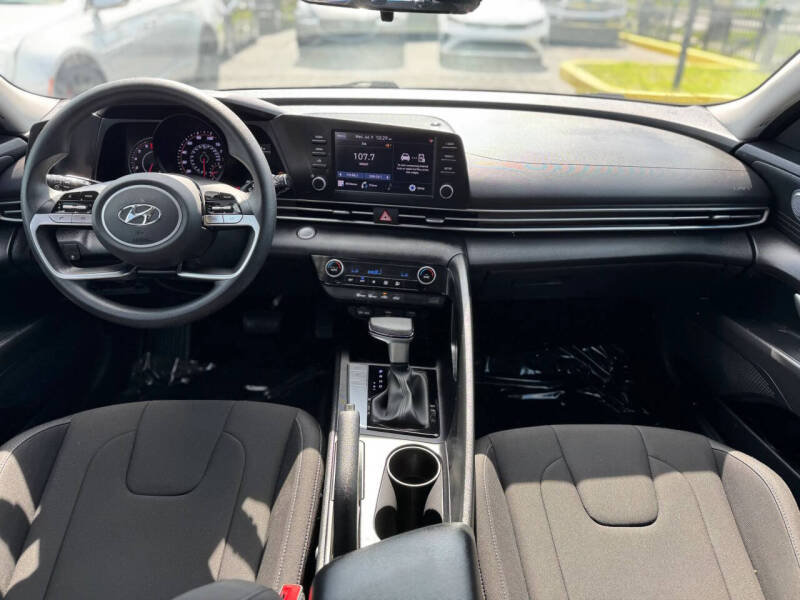 2023 Hyundai Elantra