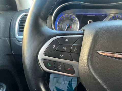 2017 Chrysler 300 C
