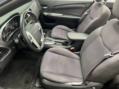 2012 Chrysler 200 Touring