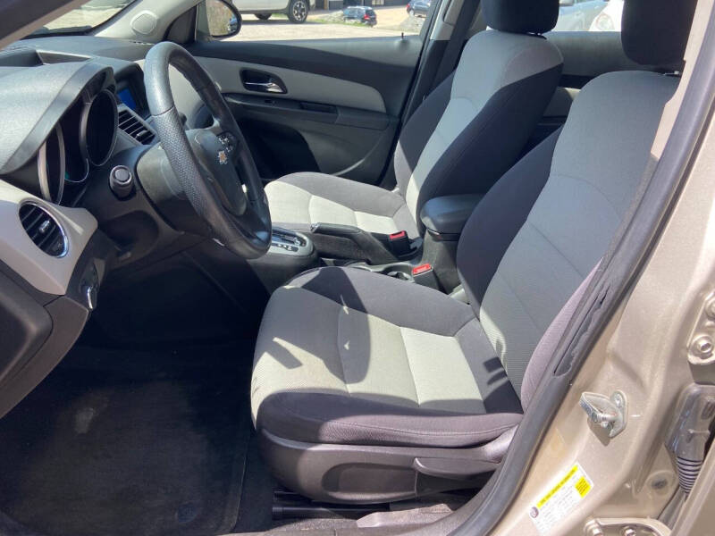 2014 Chevrolet Cruze LS Auto