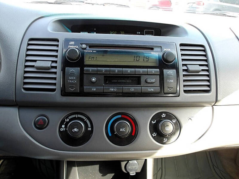 2004 Toyota Camry XLE V6