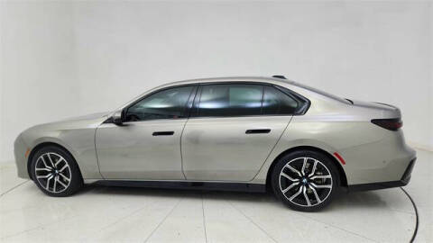 2023 BMW 7 Series 740i