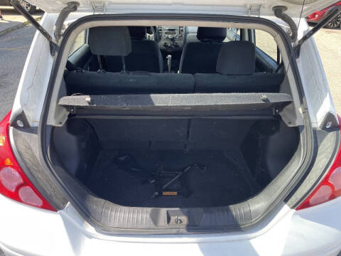 2012 Nissan Versa 1.8 S