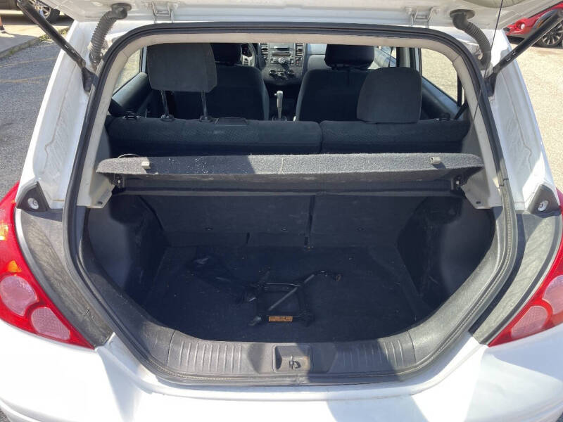 2012 Nissan Versa 1.8 S