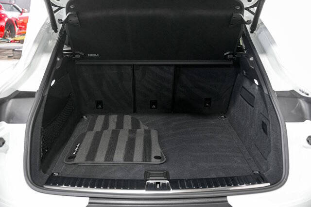 2024 Porsche Cayenne Coupe