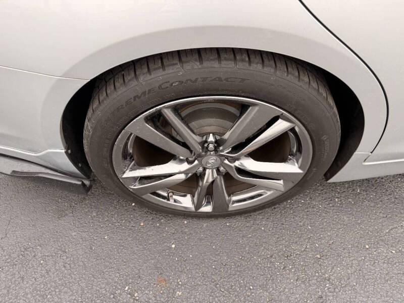 2015 Infiniti Q50