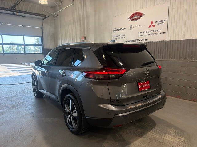 2025 Nissan Rogue SL