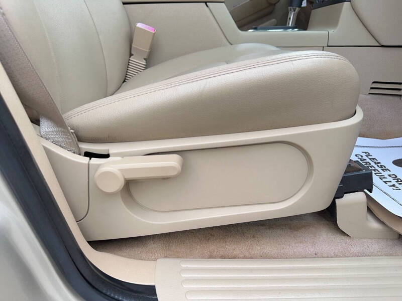 2006 Ford Explorer XLS