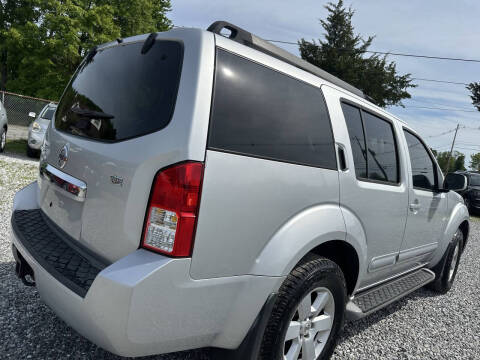 2008 Nissan Pathfinder SE