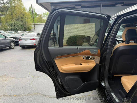 2017 Volvo XC90 T8 eAWD Inscription