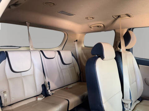 2017 Kia Sedona LX