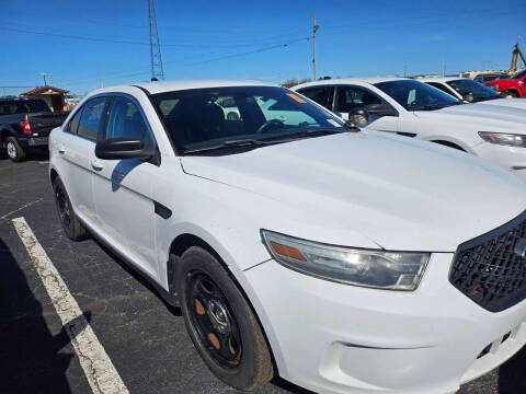 2013 Ford Taurus for sale at AFFORDABLE DISCOUNT AUTO in Humboldt TN
