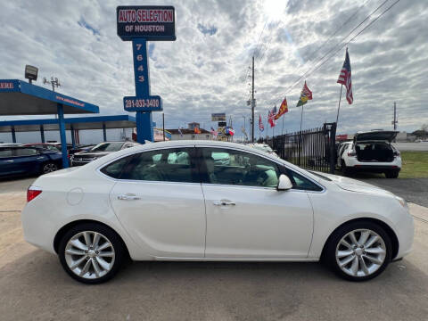 2012 Buick Verano Leather Group