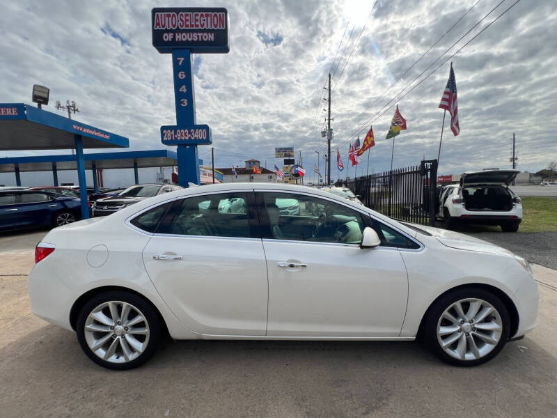 2012 Buick Verano Leather Group
