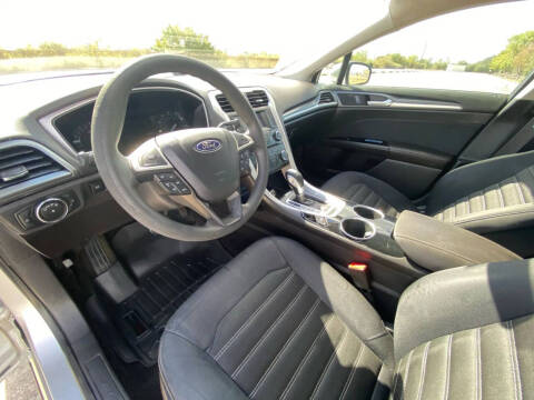 2013 Ford Fusion SE