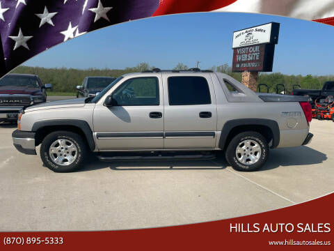 2004 Chevrolet Avalanche for sale at Hills Auto Sales in Salem AR