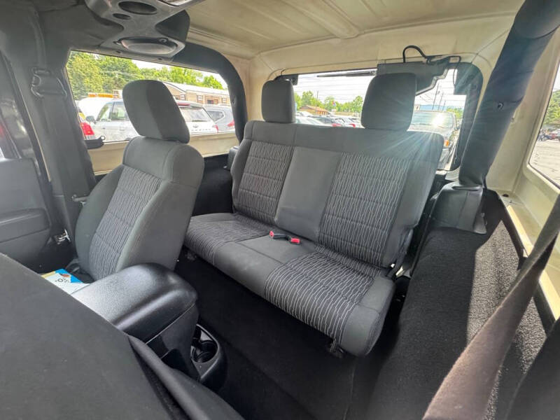 2012 Jeep Wrangler Sahara