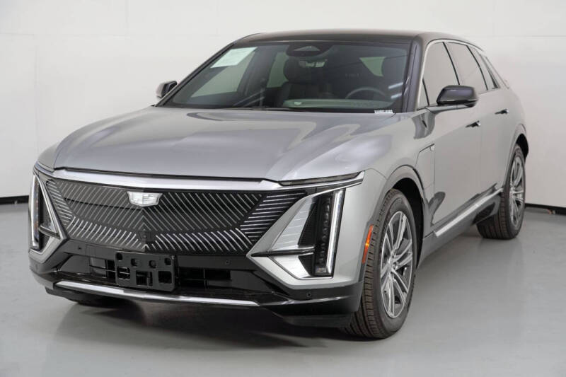 2025 Cadillac LYRIQ Luxury 2