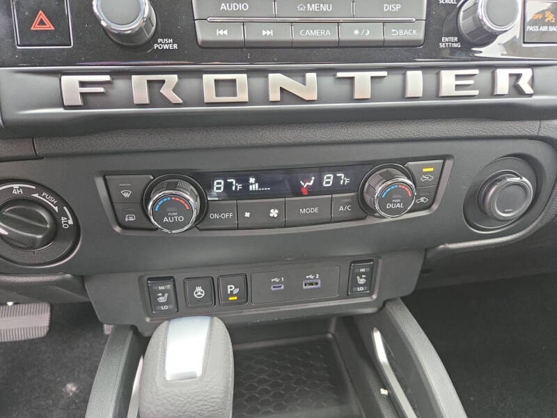 2026 Nissan Frontier SV