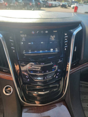 2015 Cadillac Escalade ESV Luxury