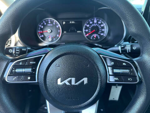 2023 Kia Forte LXS