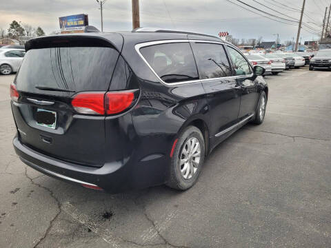 2018 Chrysler Pacifica Touring L