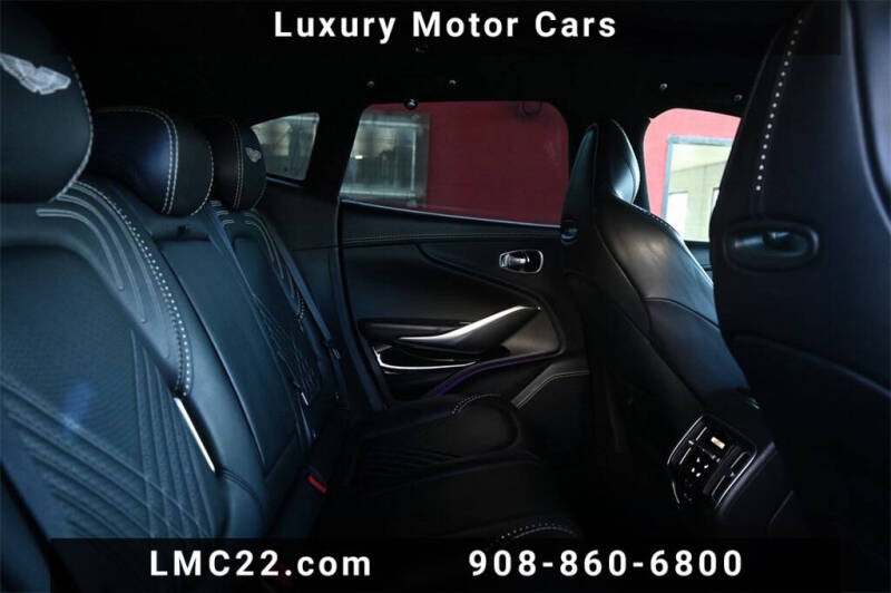 2021 Aston Martin DBX