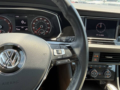 2019 Volkswagen Jetta R-Line