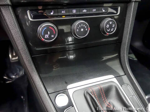 2017 Volkswagen Golf GTI SE