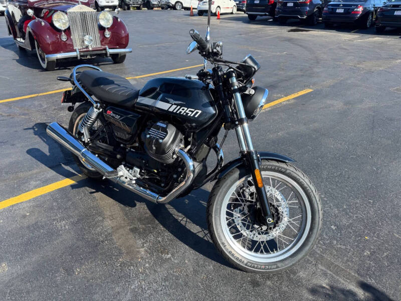 2024 Moto Guzzi V7 Special