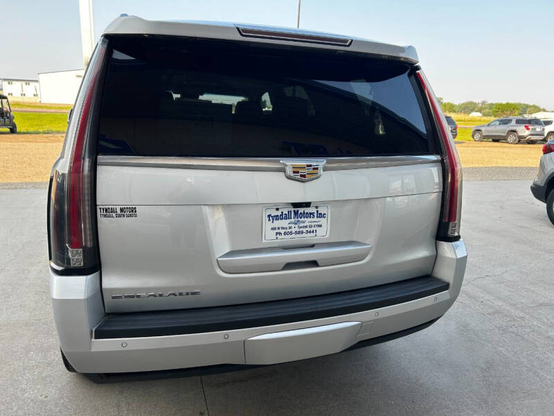 2018 Cadillac Escalade Luxury