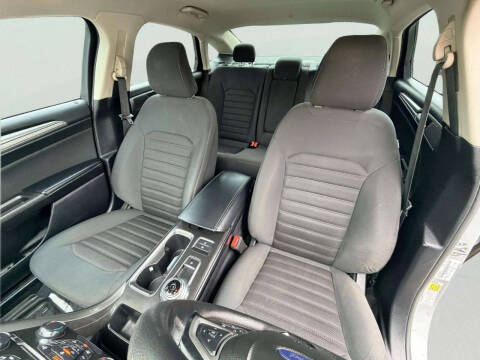 2018 Ford Fusion Hybrid SE