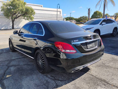 2015 Mercedes-Benz C-Class C 300