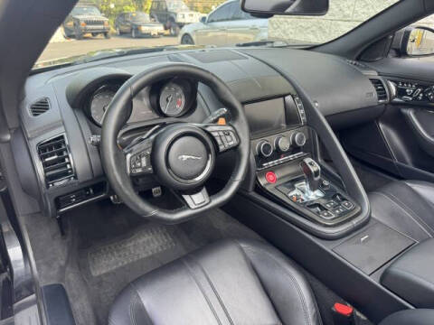 2015 Jaguar F-TYPE V8 S